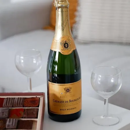 아파트 Tbs 340 - Superb In 10